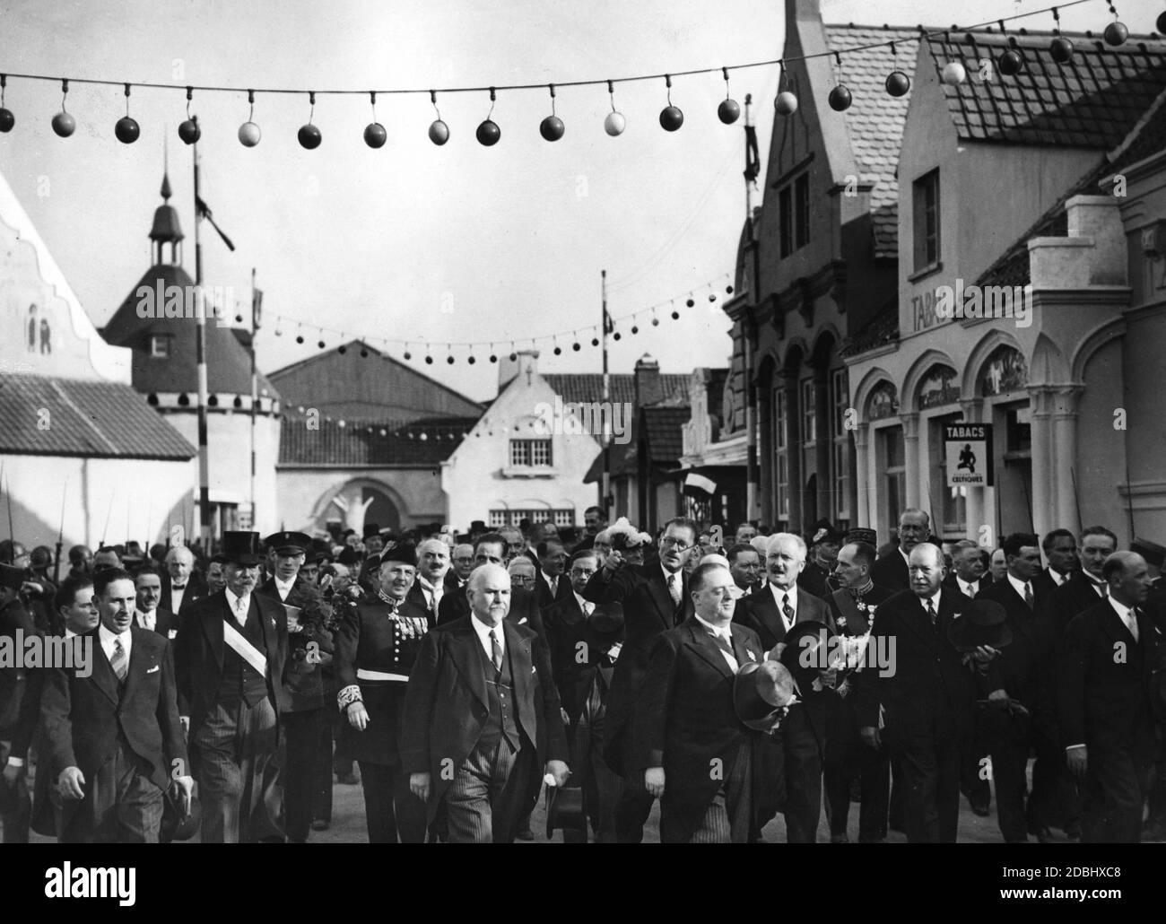 "Il presidente Albert Lebrun visita la ''esposizione internazionale dei Progres Social'' a Lille." Foto Stock