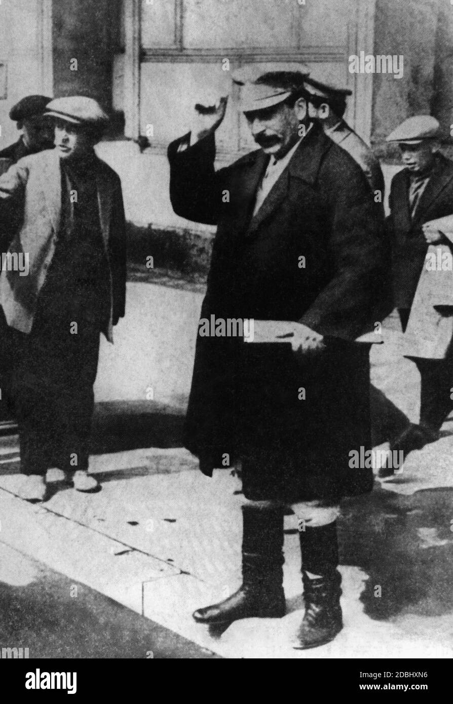 Stalin dopo un discorso della durata di sette ore e mezza al Congresso del Partito Comunista del 1930. Foto Stock