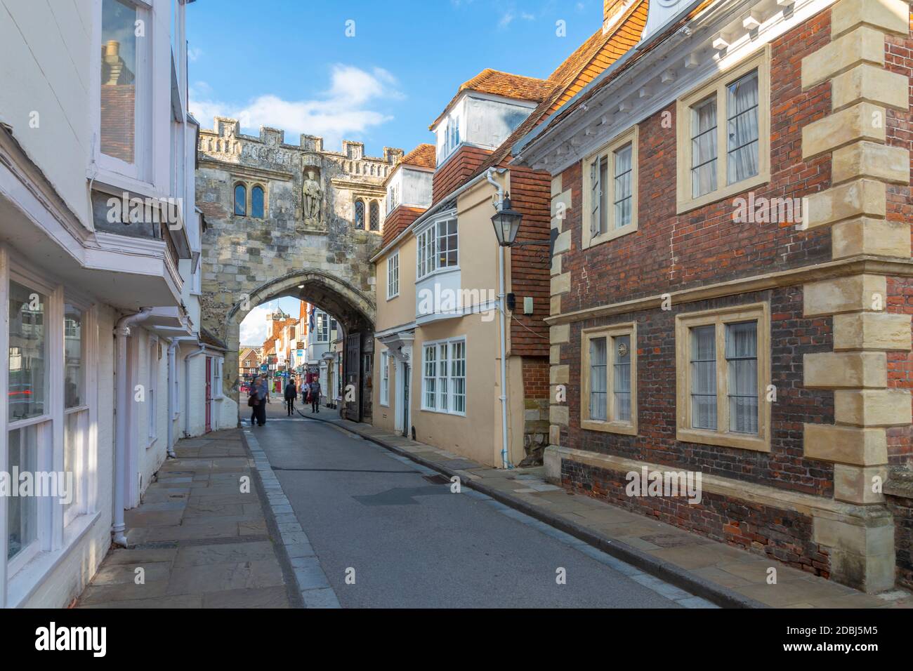 Vista di High Street Gate, Salisbury, Wiltshire, Inghilterra, Regno Unito, Europa Foto Stock