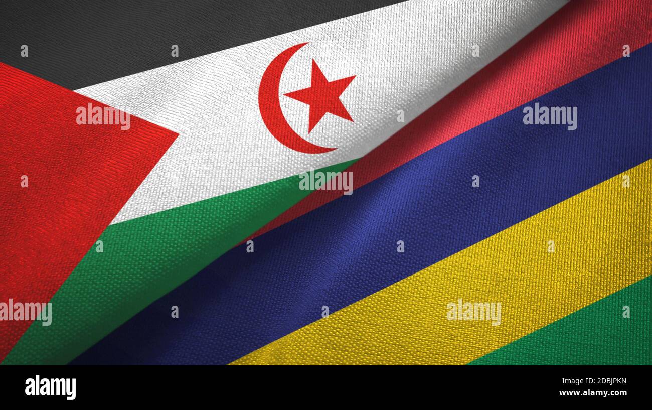 Western Sahara e Mauritius due bandiere tessuto tessuto, tessuto Foto Stock