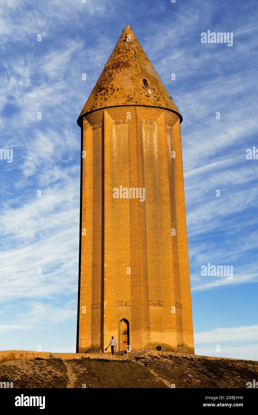 Gonbad-e Qabus (torre) è un monumento di Gonbad-e Qabus, in Iran, patrimonio dell'umanità dell'UNESCO dal 2012. Foto Stock