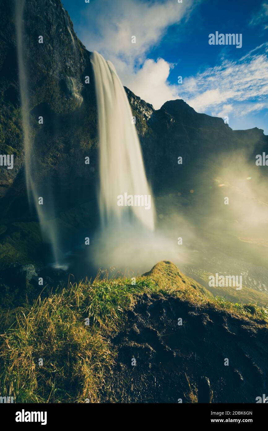 Seljalandfoss cascata ambiente. Islanda Foto Stock