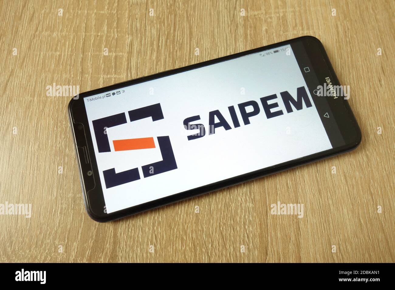 KONSKIE, POLONIA - 21 giugno 2019: Logo della società Saipem visualizzato sul telefono cellulare Foto Stock