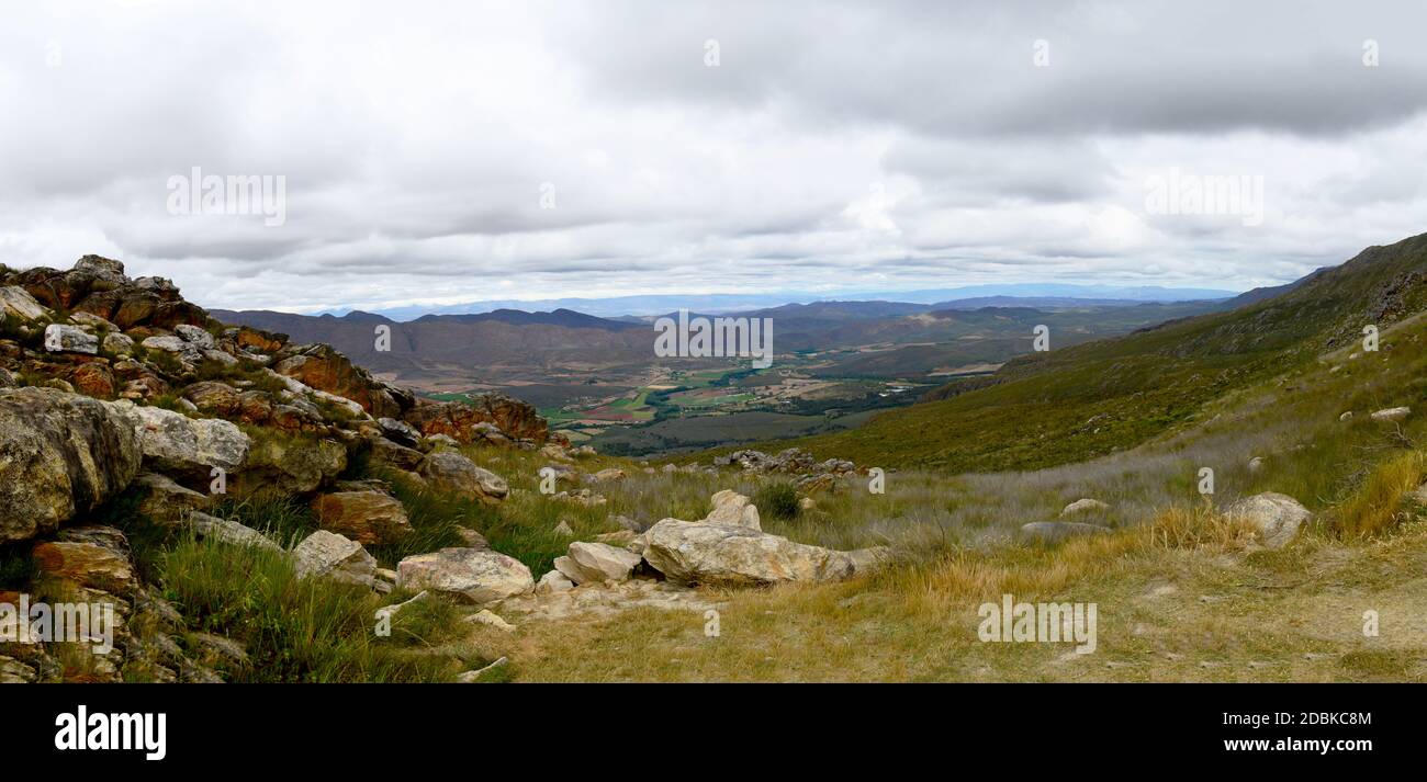 La vista dal Passo Swart sul paesaggio in La valle dei Monti Swart Foto Stock