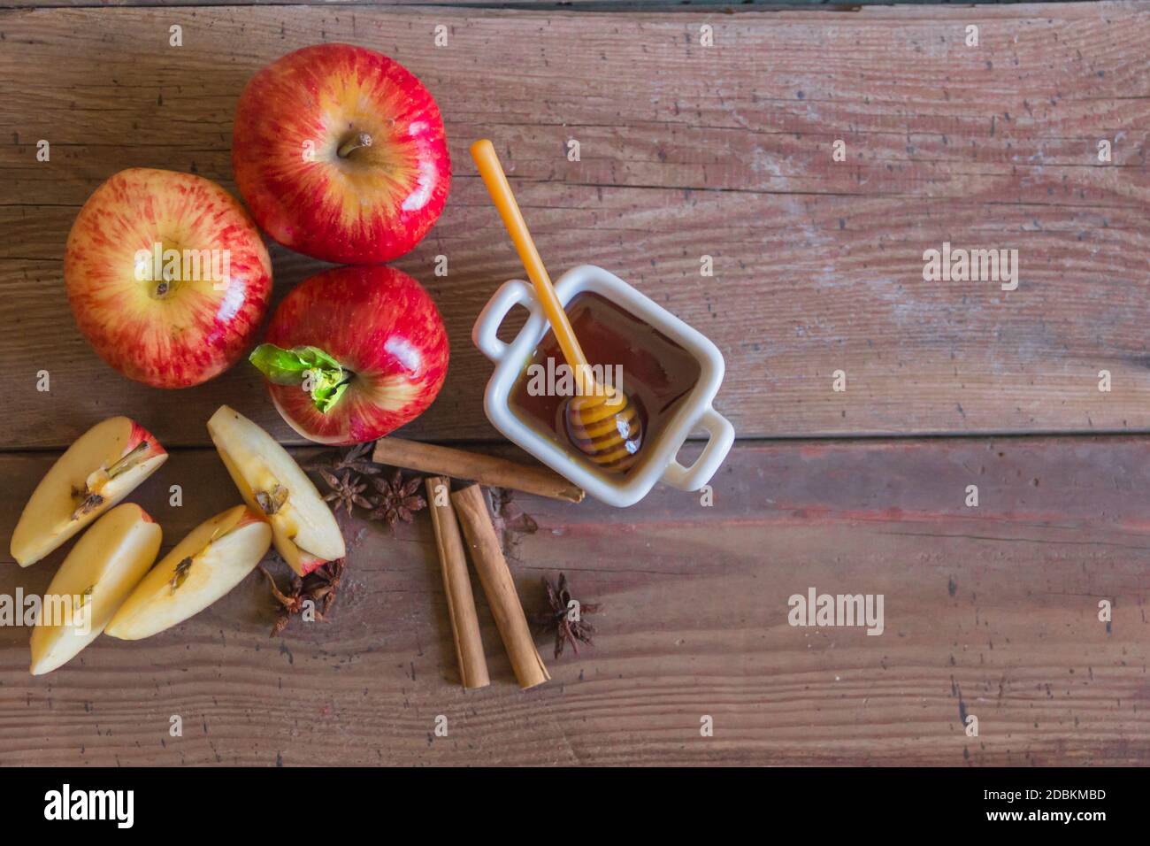 Mele e miele simbolo di Rosh Hashanah, anno nuovo ebraico Foto Stock