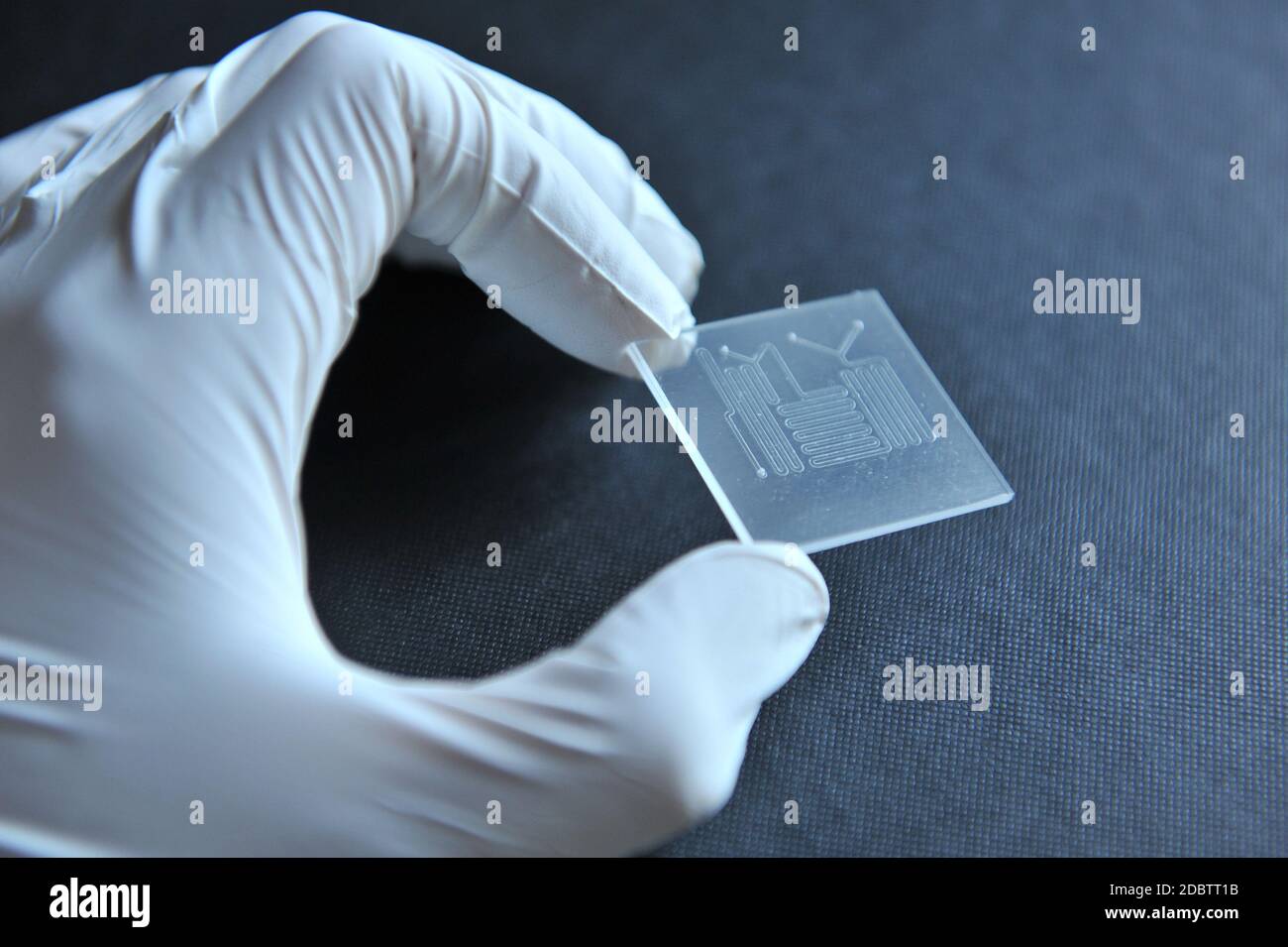 TORINO, ITALIA - 20 giugno 2010: Laboratorio di ricerca per lo sviluppo di nuovi materiali e processi per microstrutture e nanostrutture. Foto Stock