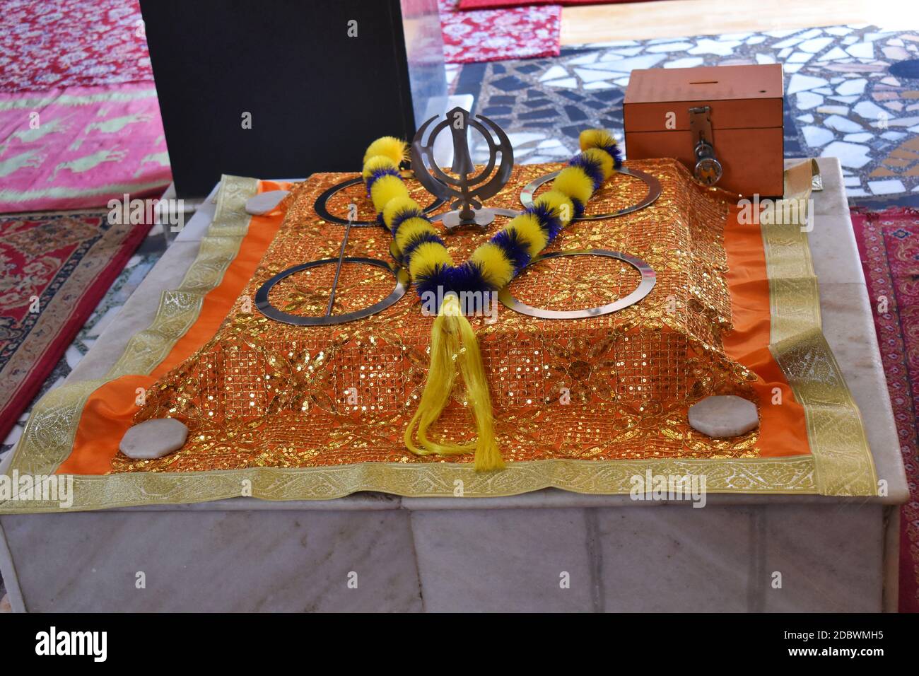 Sri Guru Granth Sahib a Takhat Sachkhand Shri Hazur Abchalnagar Sahib, Gurudwara di Nandered, Maharashtra, India Foto Stock