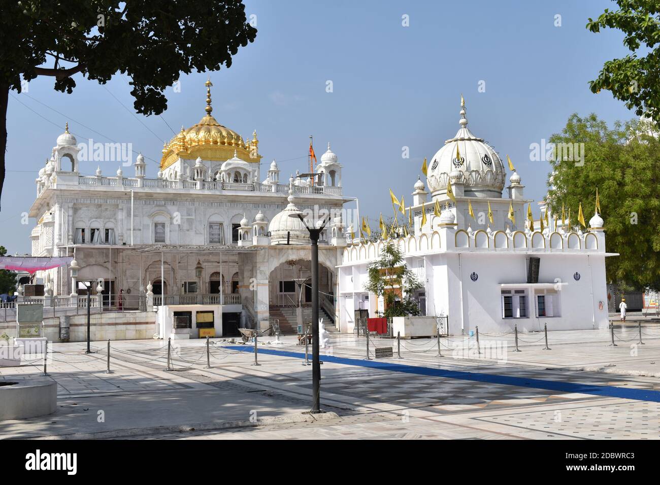 Facciata - Takhat Sachkhand Shri Hazur Abchalnagar Sahib, principale Gurudwara di Nendered e uno dei cinque alti seggi di autorità dei Sikh. Maharashtra Foto Stock