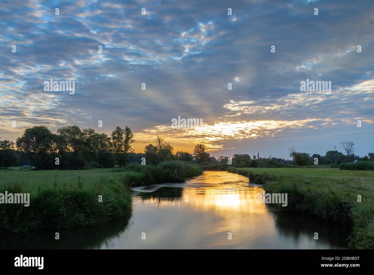 Alba sul fiume Paar in Baviera, Germania Foto Stock