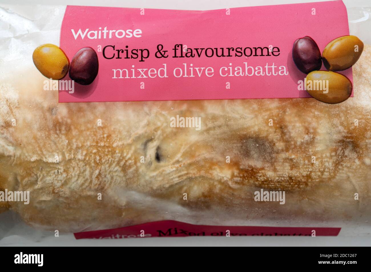Waitrose olive miste pane ciabatta parzialmente cotto Foto Stock