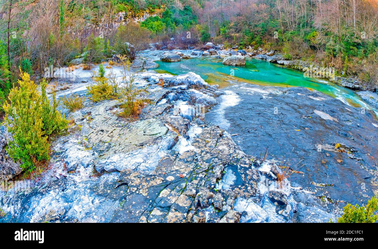 Fiume Bellós, Cañón de Añisclo, Valle Añisclo, Area Geopark, Parco Nazionale Ordesa e Monte Perdido, Riserva della Biosfera dell'UNESCO di Ordesa-Viñamala, Huesc Foto Stock