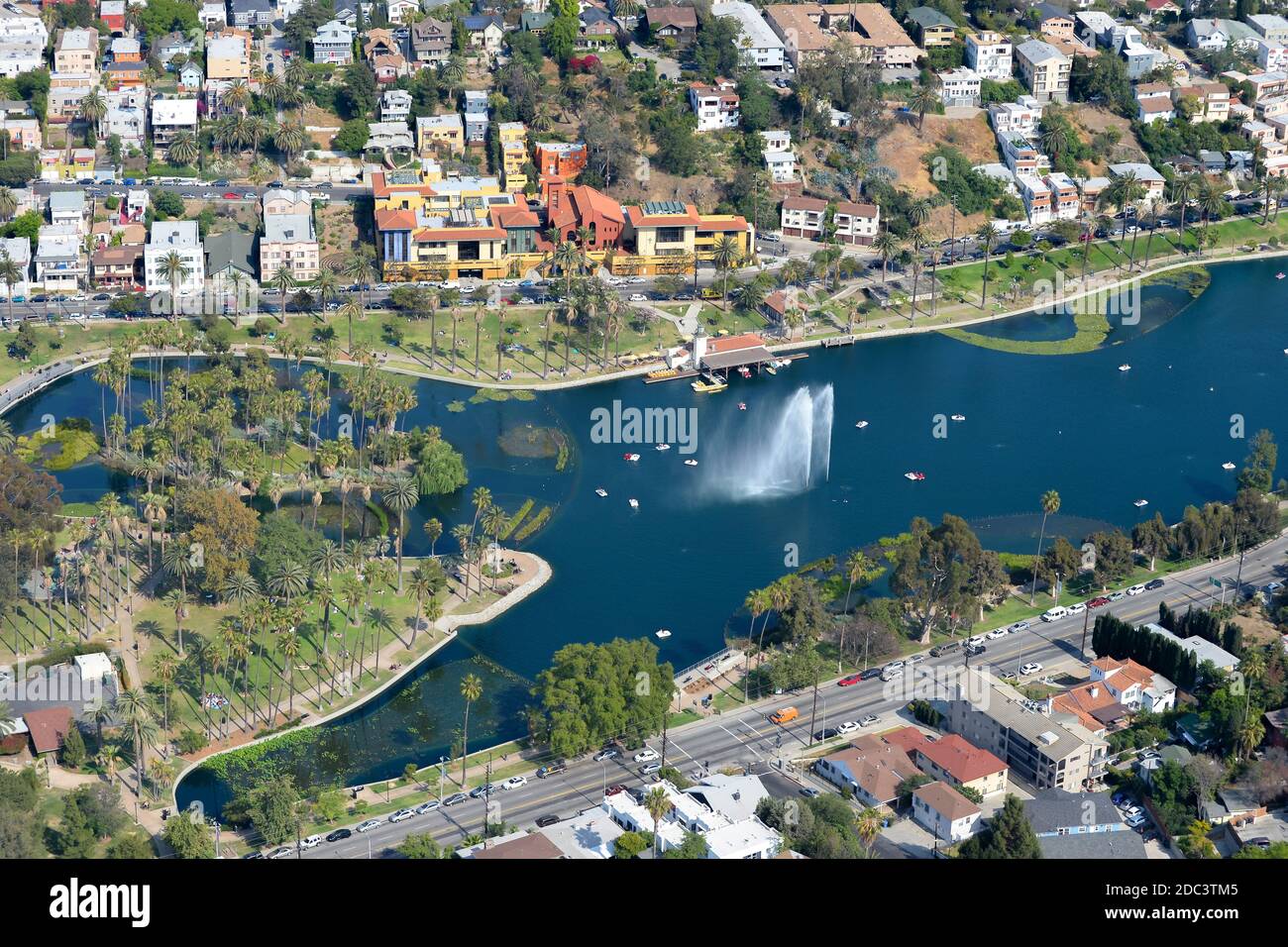 ECHO Lake Park a Los Angeles, California, USA. Vista aerea del lago Echo Park, un'area ricreativa di Los Angeles. Foto Stock