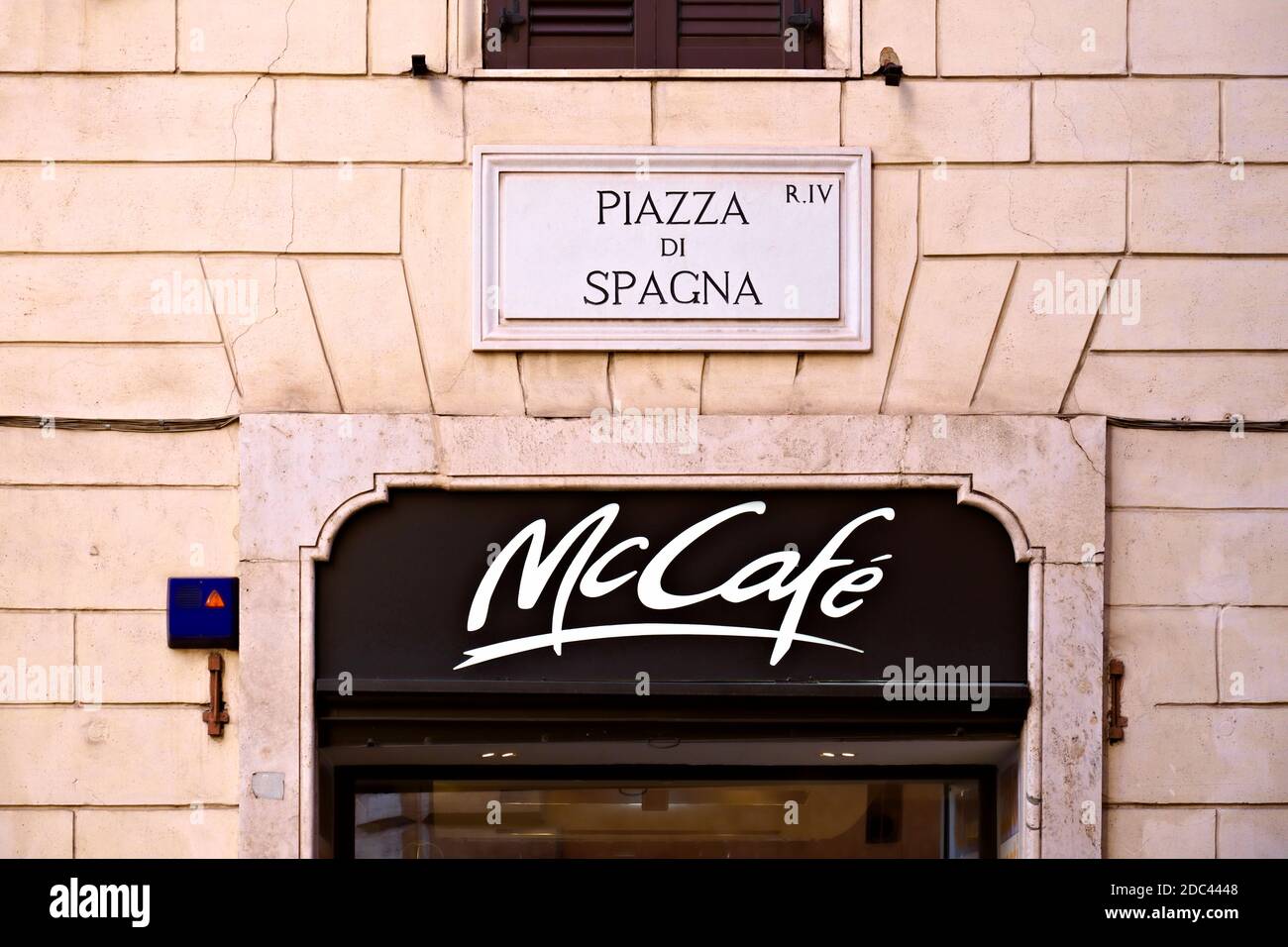Piazza di Spagna, (McDonald's) cartello McCafe. Roma, Italia, Europa Foto Stock