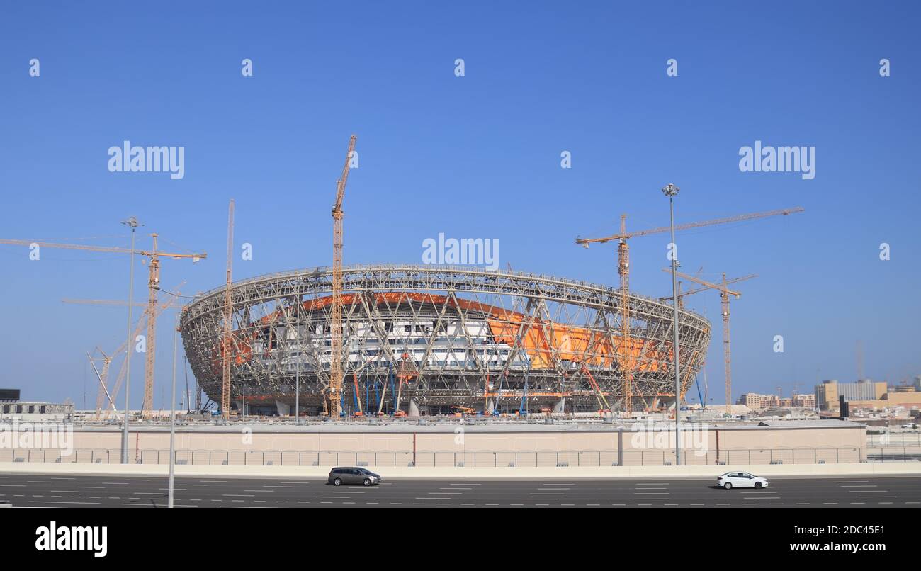 Vista dello stadio di Lusail in costruzione per la Coppa del mondo FIFA 2022 a Doha, Qatar Foto Stock