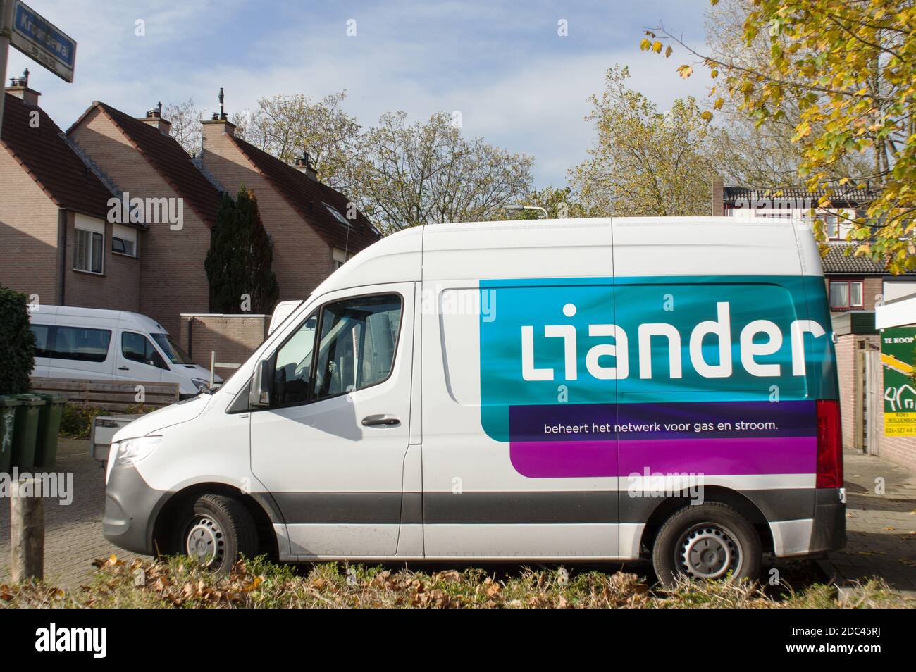Arnhem, Paesi Bassi - 5 novembre 2020: Van da Liander. Liander è una società di servizi di pubblica utilità olandese nella distribuzione di elettricità e gas naturale nel Foto Stock