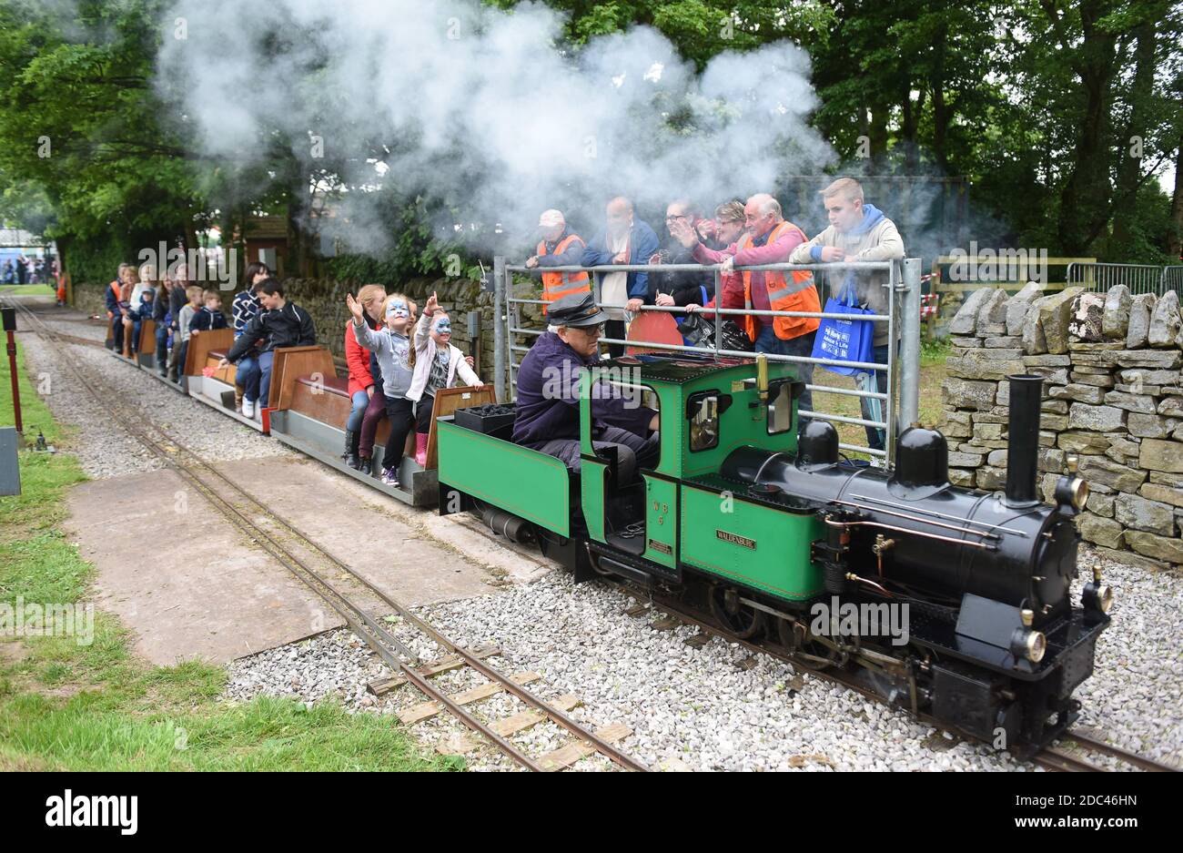 Giro in treno a vapore in miniatura dello Staffordshire County Show Foto Stock