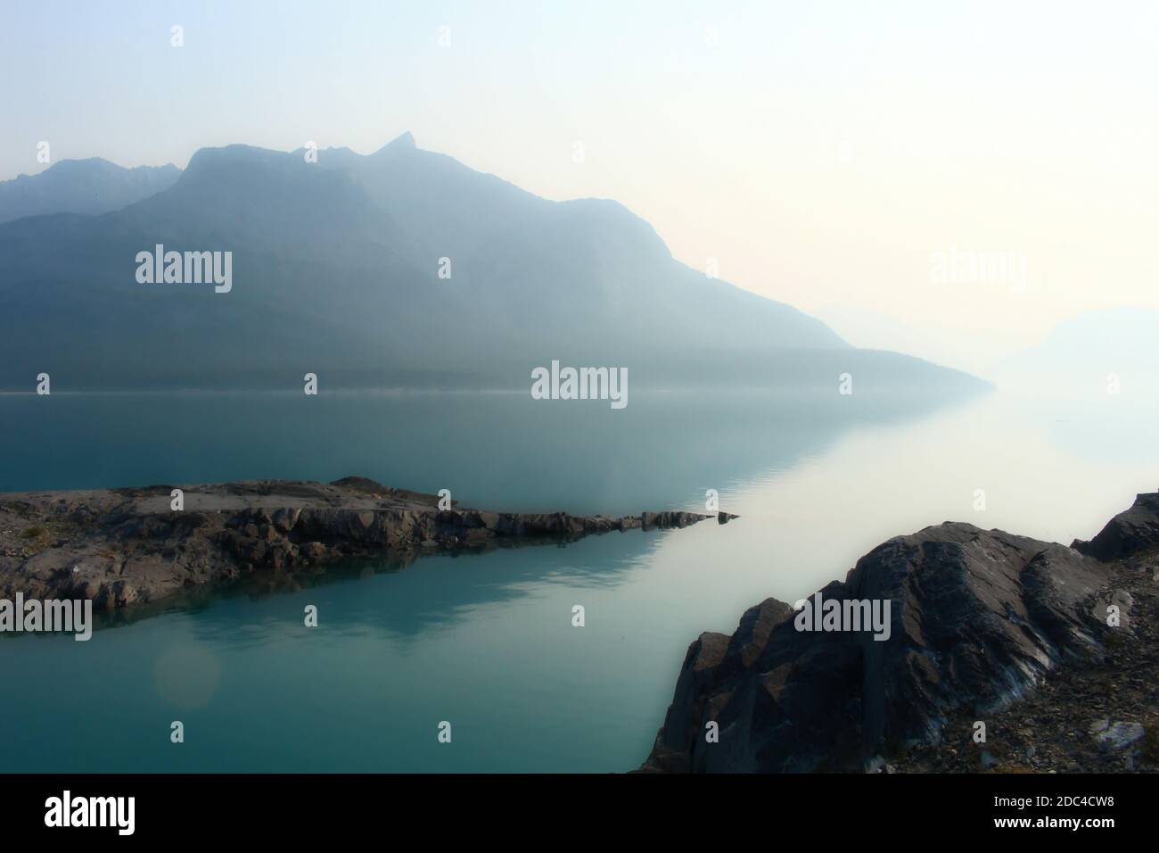 Lago Abraham durante gli incendi della foresta colombiana-britannica del 2017 Foto Stock