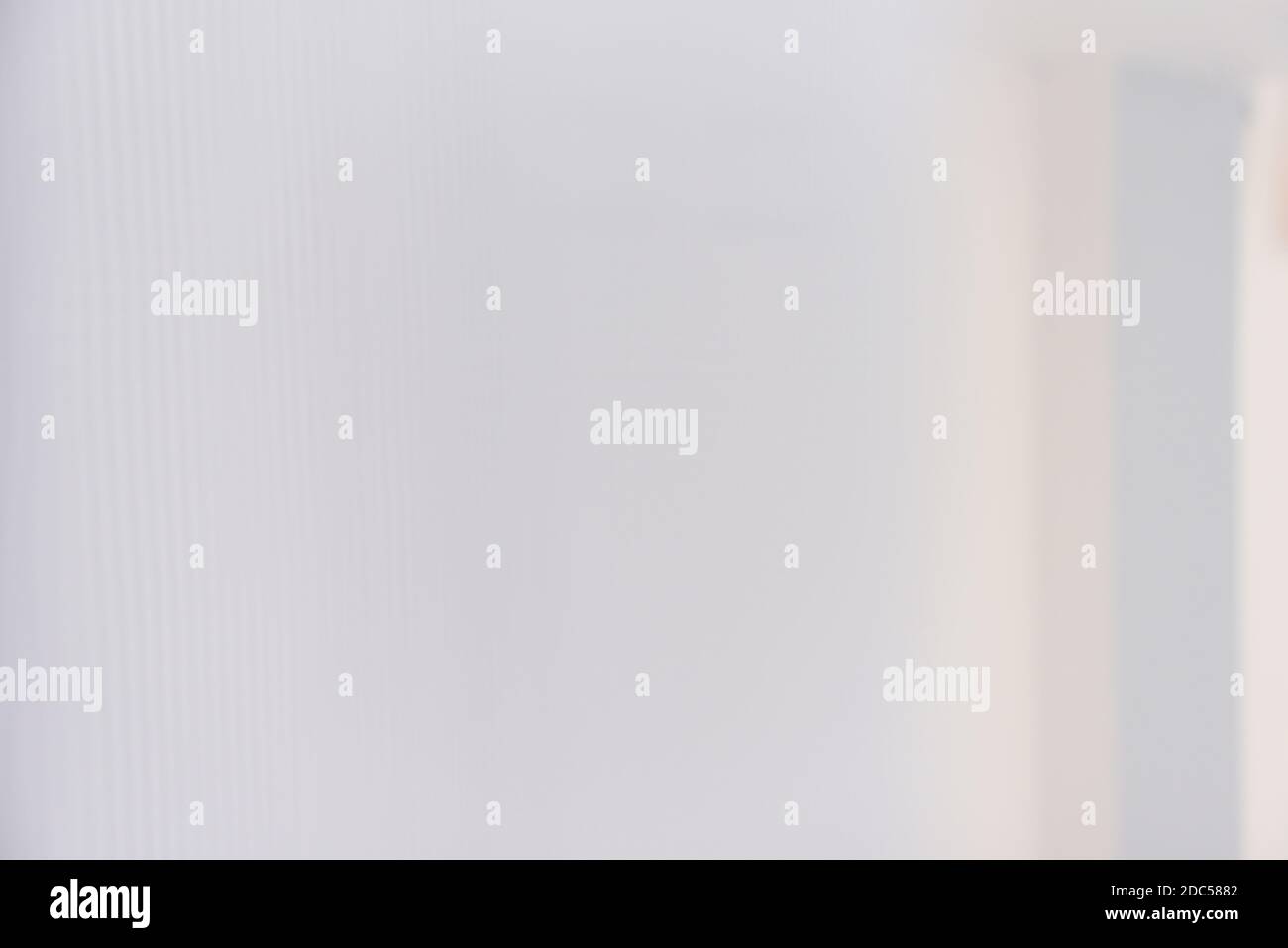 Astratto tessuto offuscato tessuto bianco sfondo per la progettazione di sfondo, composizione per , sito web, rivista o grafica per la campagna commerciale di progettazione Foto Stock