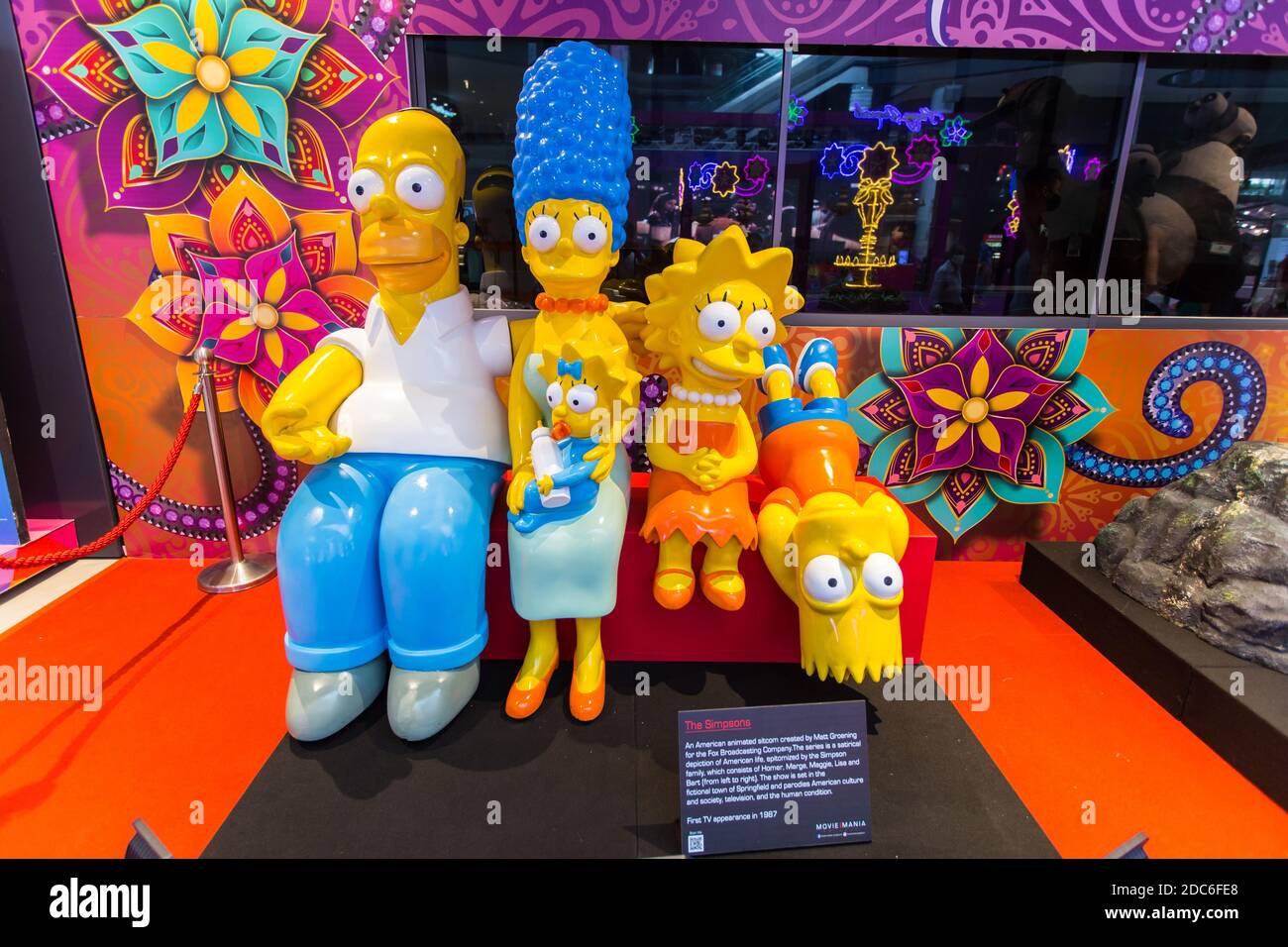 Le statue a grandezza naturale della famiglia Simpsons. Famiglia americana. Foto Stock