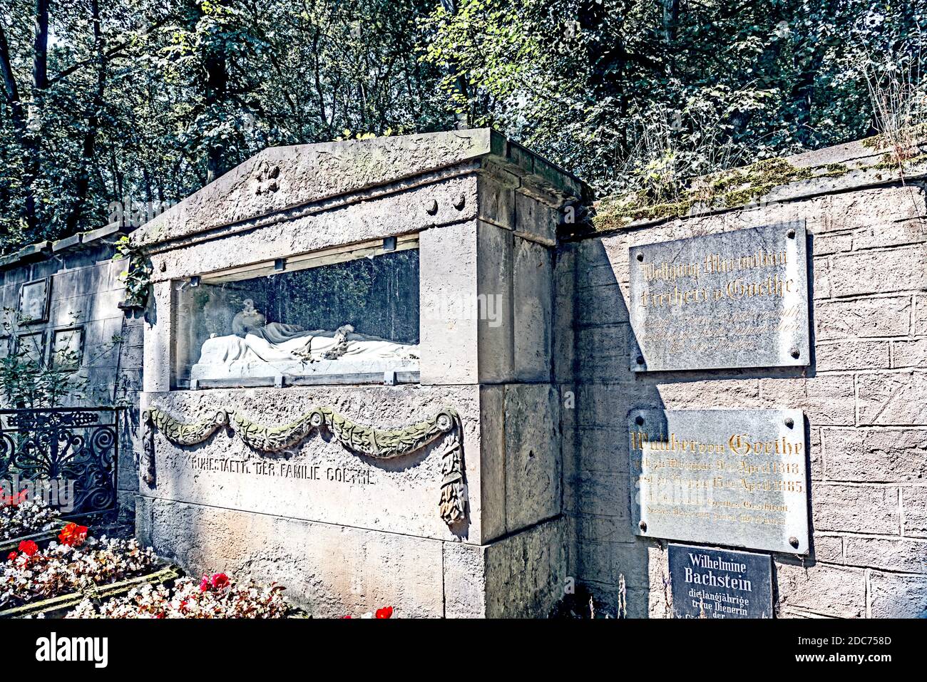 Weimar, antico cimitero: Tomba della famiglia Goethe, amico di Goethe; Weimar, alter Friedhof: Grab der Familie Goethje Foto Stock