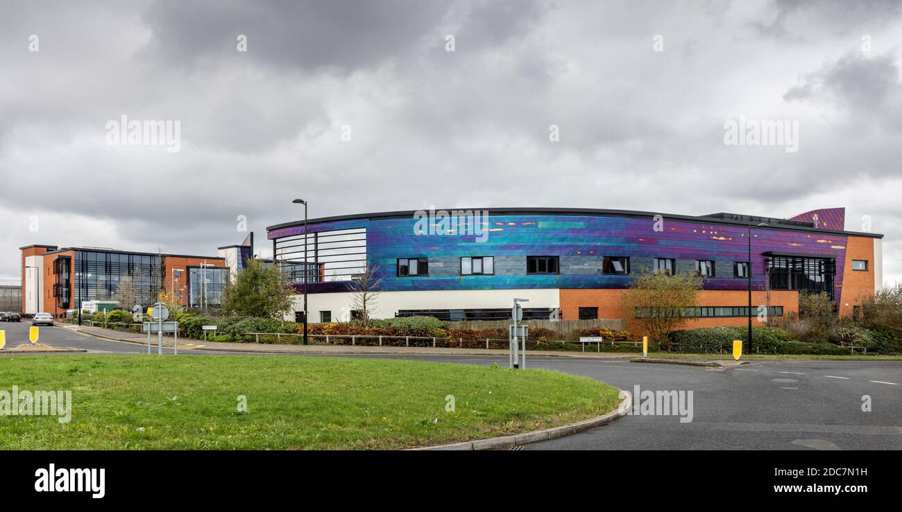 Birstall Fire and Rescue Station si trova accanto all'edificio Leicestershire Fire Service HQ nello stesso sito, Leicestershire, Inghilterra, Regno Unito Foto Stock