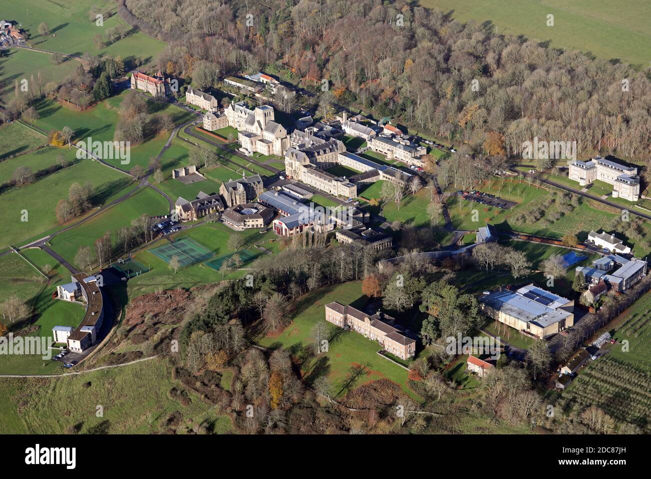 Veduta aerea dell'Abbazia e del College di Ampleforth, a nord di York, Yorkshire Foto Stock