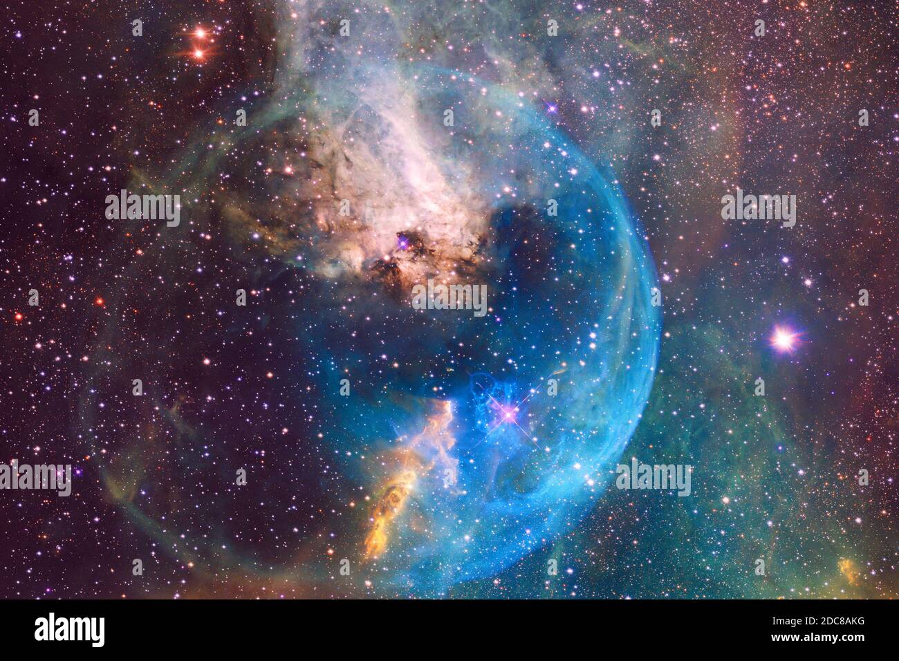 Nebulosa, grappolo di stelle nello spazio profondo. Fantascienza art. Elementi di questa immagine forniti dalla NASA. Foto Stock