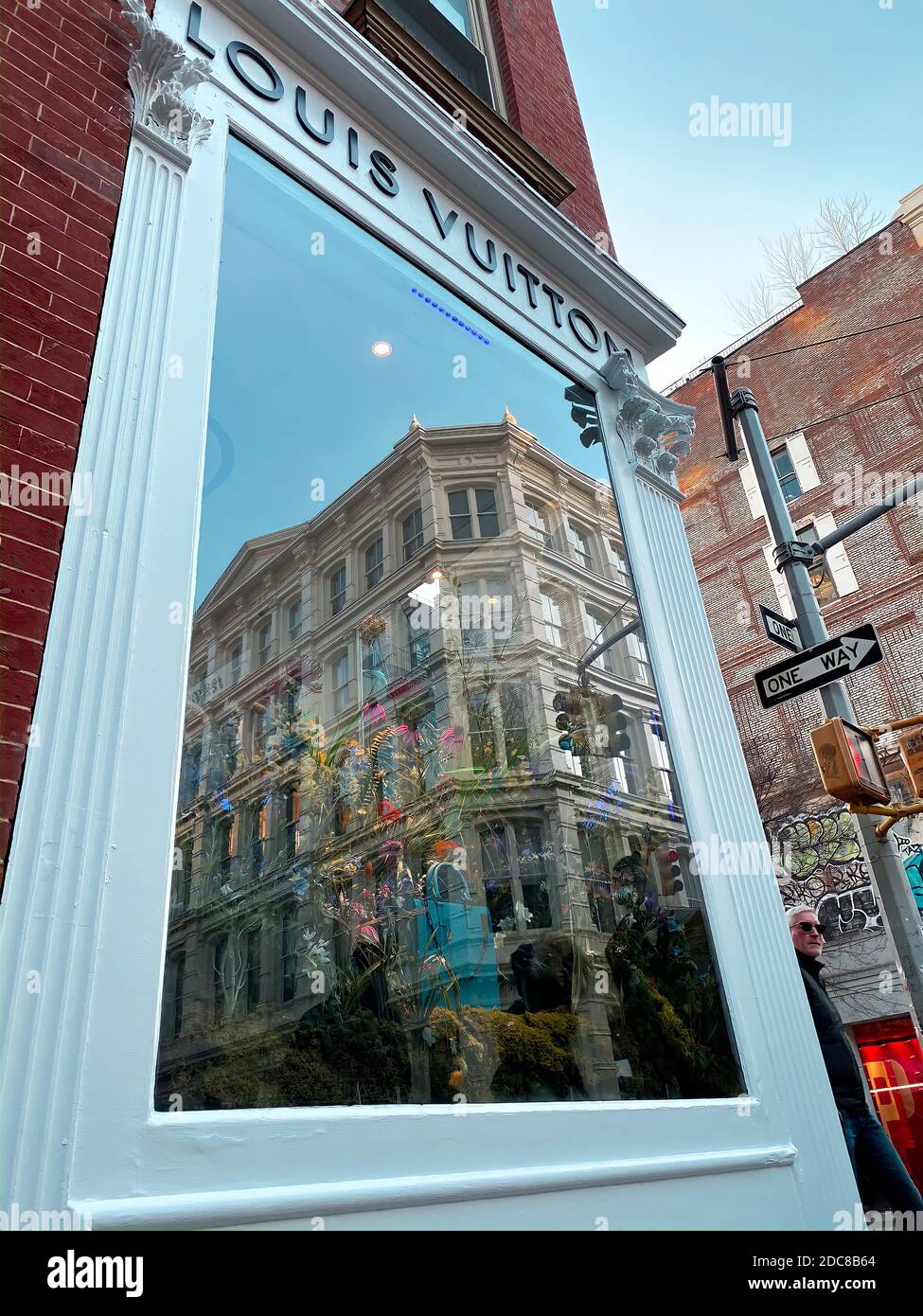 Immagine del negozio Louis Vuitton situato a SoHo, Manhattan. Foto Stock