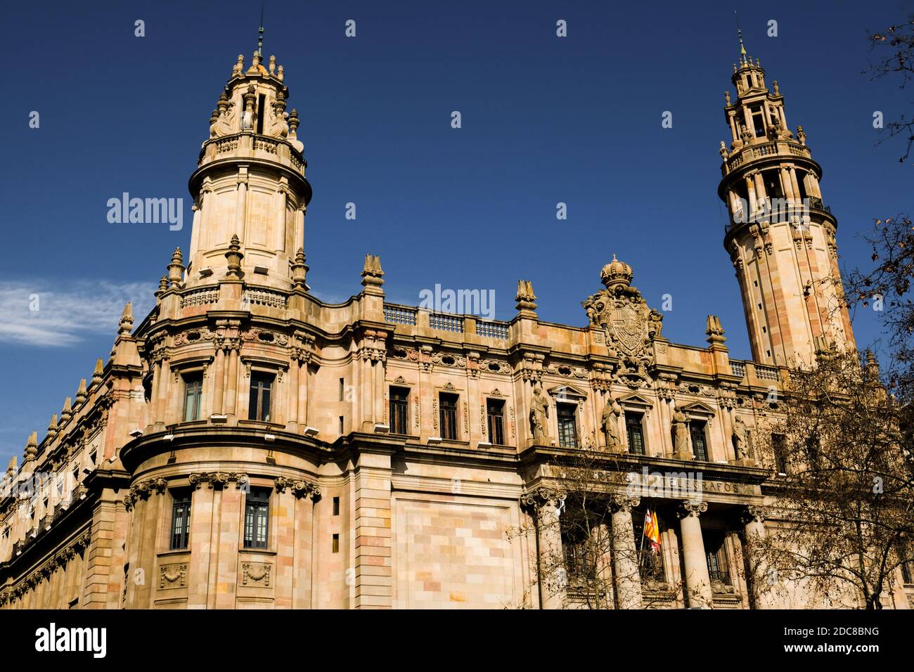Barcellona, Spagna - Marzo 2018: L'edificio dell'Ufficio postale Centrale. Foto Stock