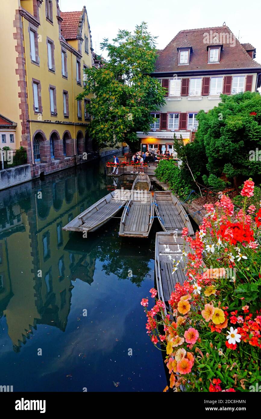 Piccola Venezia nella colorata città di Colmar, Alsazia Foto Stock
