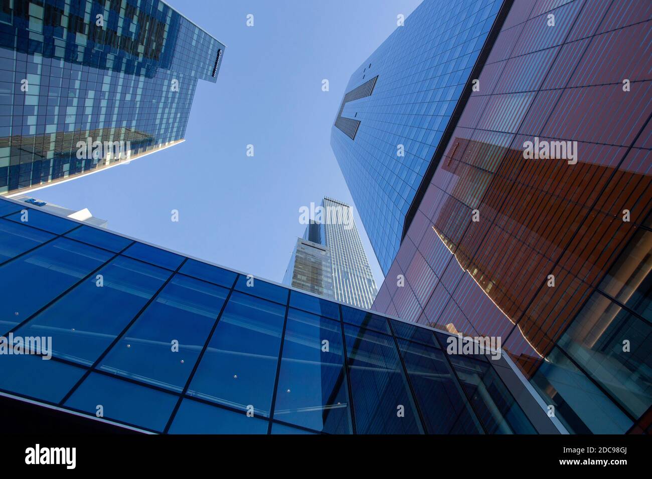 I grattacieli e la scena urbana del centro di Edmonton City Foto Stock