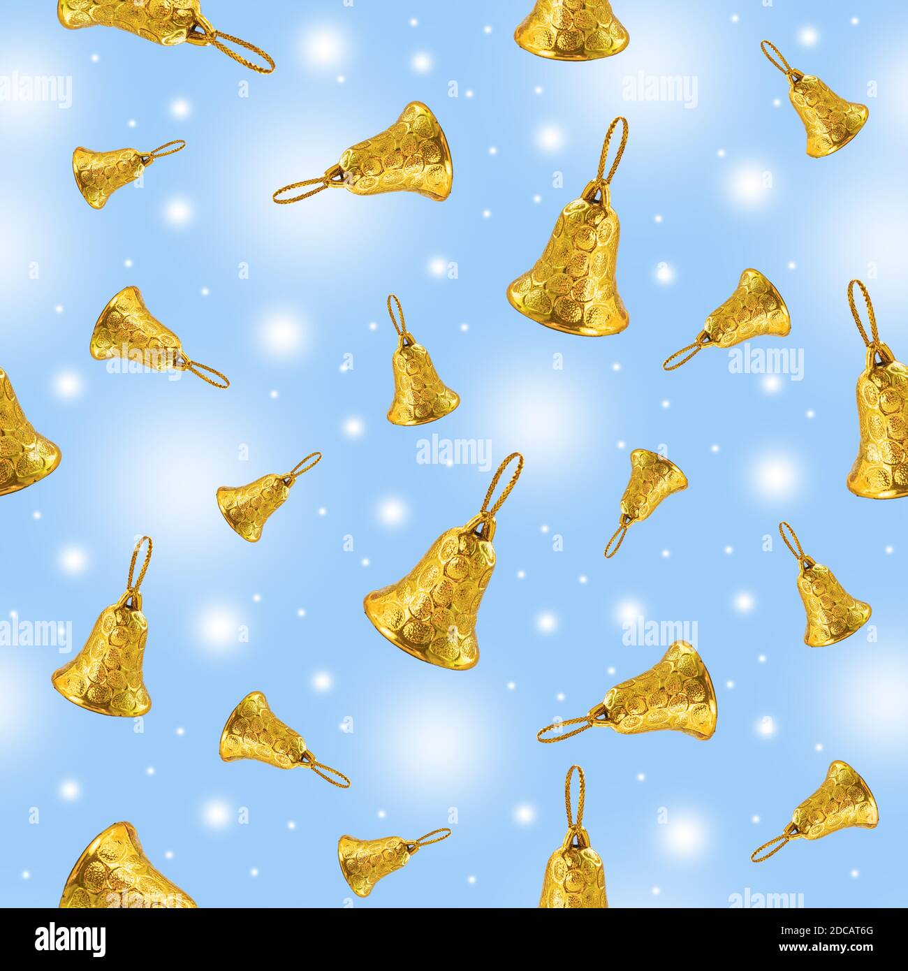 Sfondo senza interruzioni sul tema del Natale e Capodanno. Sfondo natalizio con campane gialle su sfondo blu. Stampa su carta, tessuto o. Foto Stock