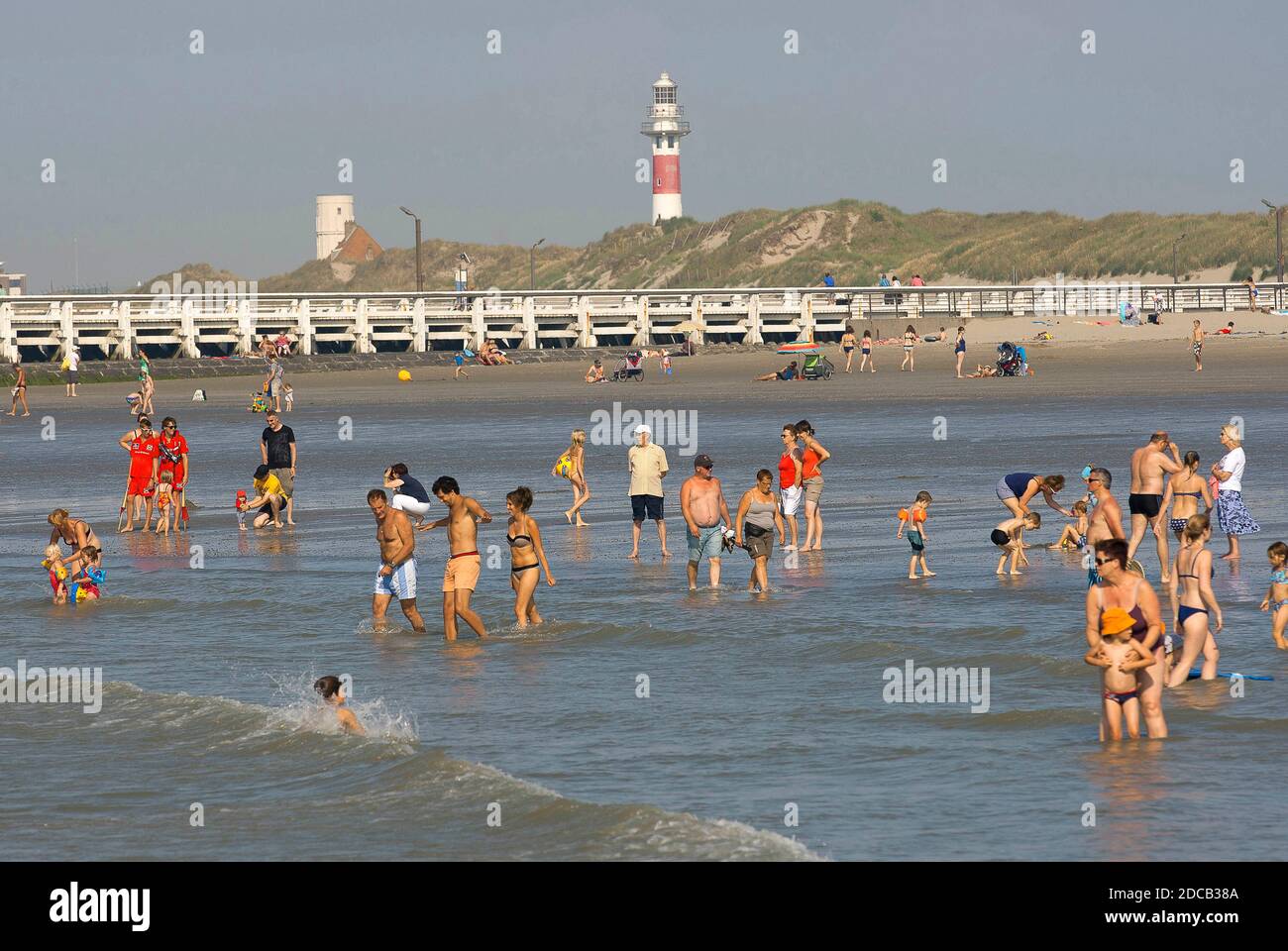 Turismo di massa nel Mare del Nord, Belgio, Westflandern , Nieuwpoort Foto Stock