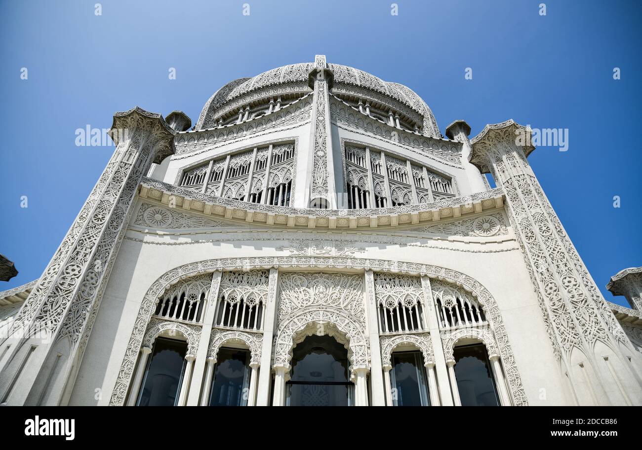 Vintage e classico ornato design architettonico del tempio religioso Foto Stock