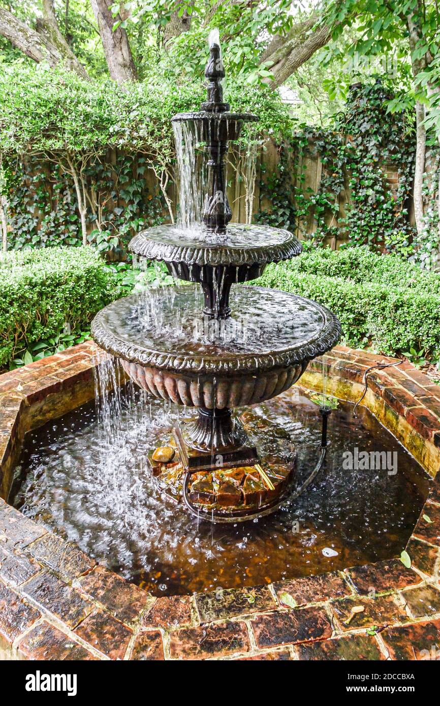 Vicksburg Mississippi Anchuca Historic Mansion & Inn, hotel Greek Revival, casa fontana anteguerra, Foto Stock