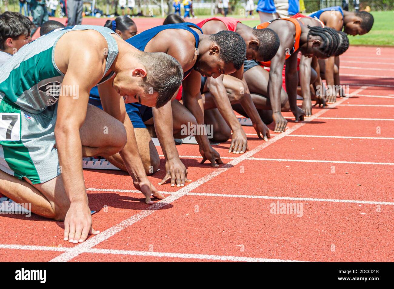 Miami Florida,Tropical Park Greater Miami Athletic Conference Championships,pista & campo studenti studenti della scuola superiore concorrente, runner run run run run run run Foto Stock