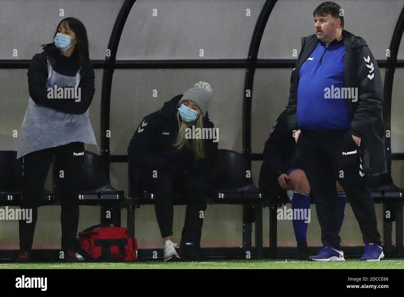 DURHAM, INGHILTERRA. 18 NOVEMBRE Lee Sanders il direttore delle donne Durham durante la partita fa Women's Continental League Cup tra Durham Women e Aston Villa al castello di Maiden, Durham City, mercoledì 18 novembre 2020. (Credit: Mark Fletcher | MI News) Credit: MI News & Sport /Alamy Live News Foto Stock