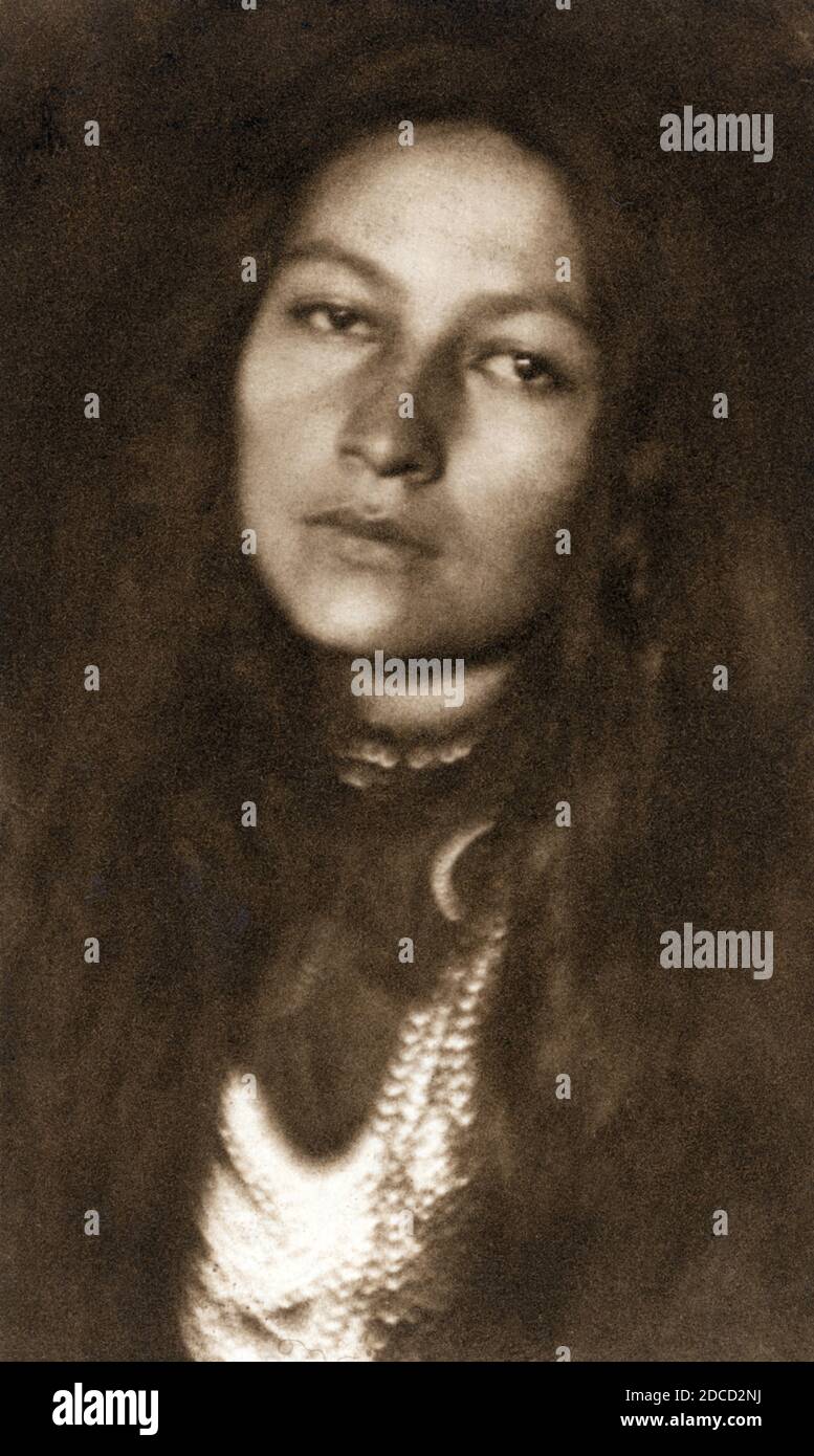 Zitkala-SA, autore e attivista dei nativi americani Foto Stock