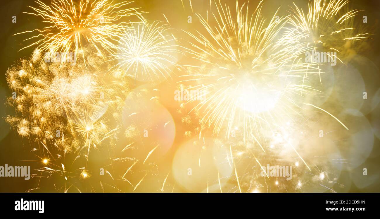 Sfondo fuochi d'artificio di Capodanno, vacanze felici e concetto di nuovo anno Foto Stock