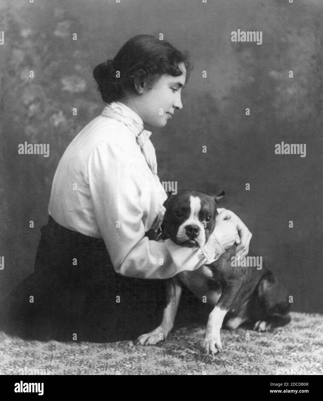 Hellen Keller con cane, 1902 Foto Stock