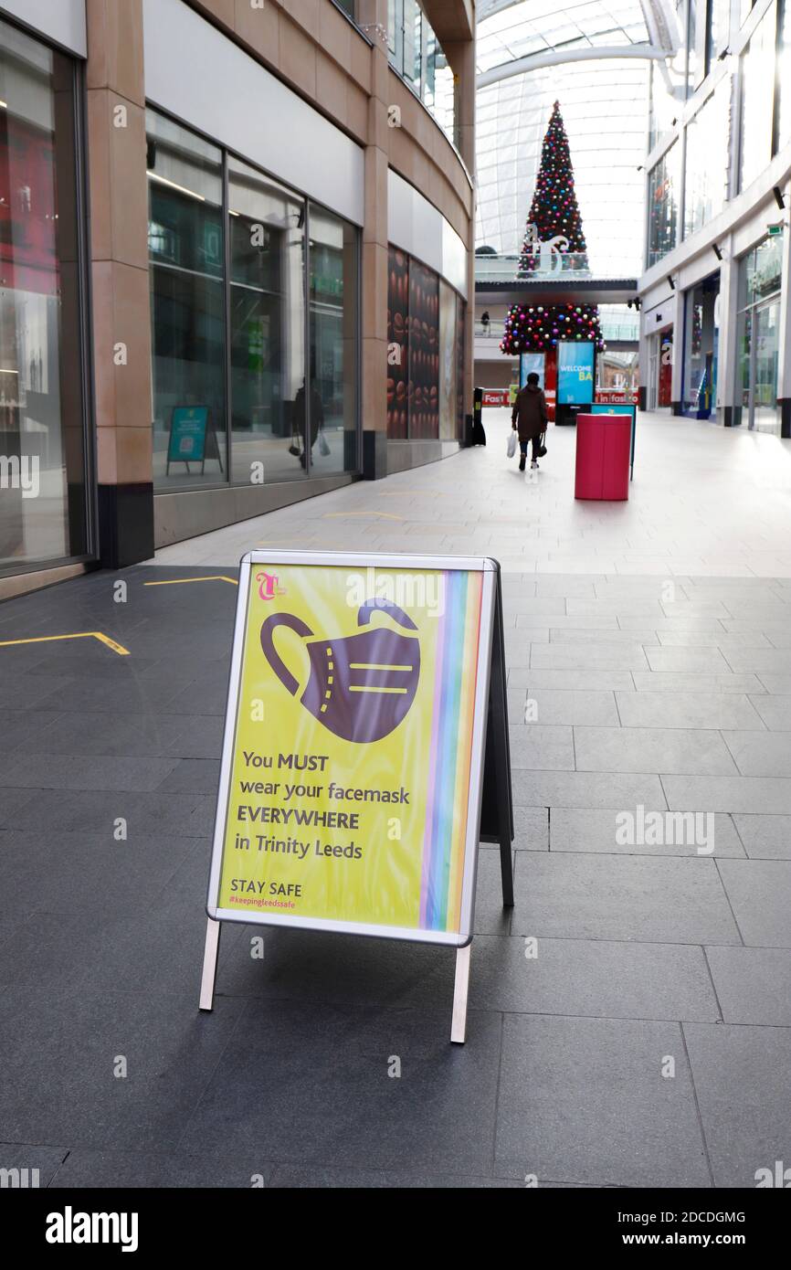 Covid Secure Trinity Shopping Centre a Leeds, Yorkshire Foto Stock