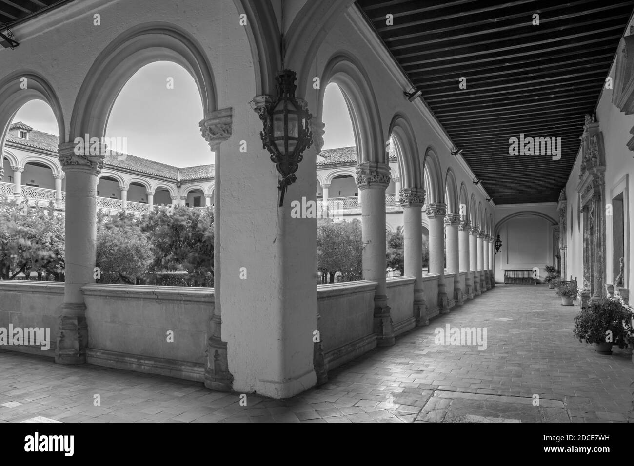 GRANADA, Spagna - 29 Maggio 2015: l'atrio della chiesa Monasterio de San Jeronimo. Foto Stock