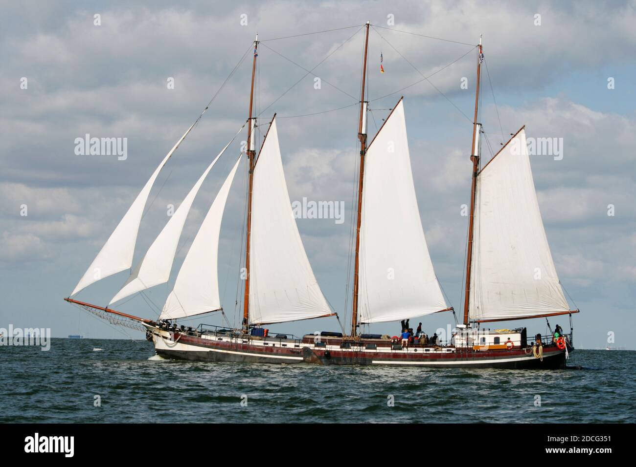 Tipico Olandese tradizionale nave a vela con tre montanti Foto Stock