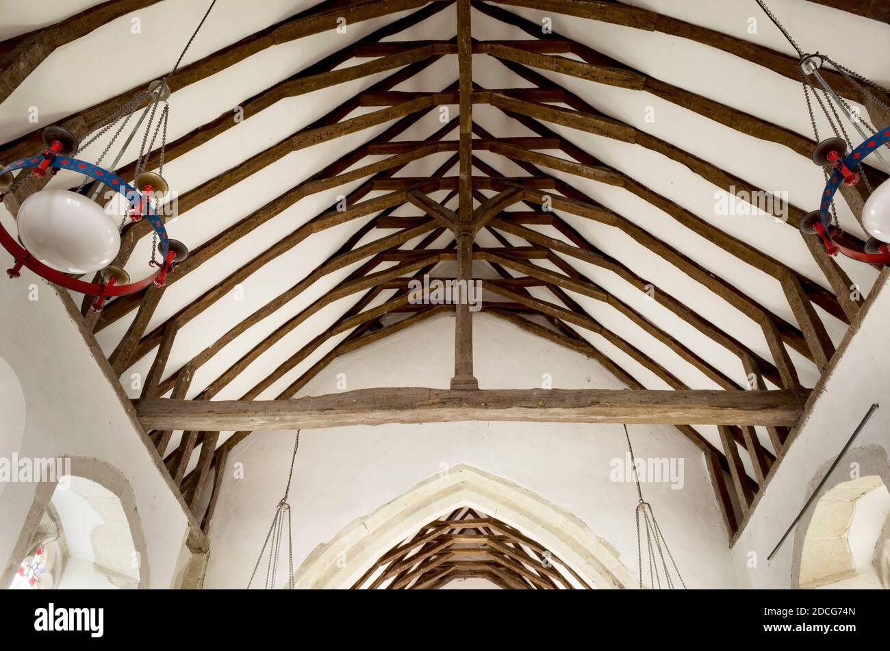 Vedute interne della Chiesa di San Batholomew in Goodnestone Kent Inghilterra REGNO UNITO Foto Stock