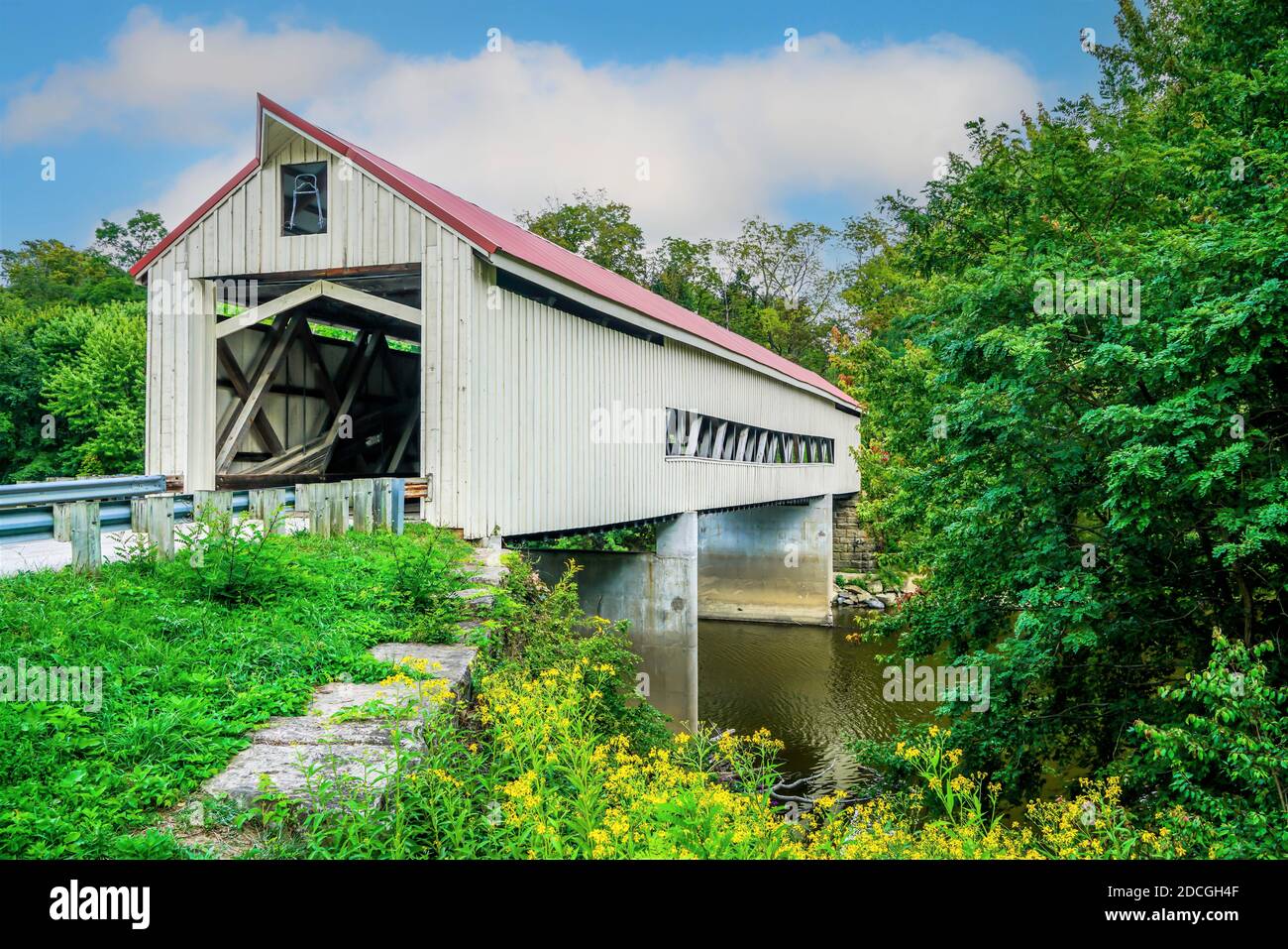 Il ponte coperto di Mechanicsville ad Austinburg, Ohio. Foto Stock