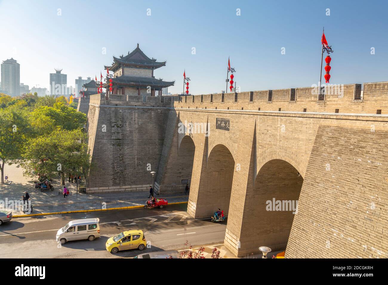 Vista delle mura della città di Xi'an, provincia Shaanxi, Repubblica Popolare Cinese, Asia Foto Stock