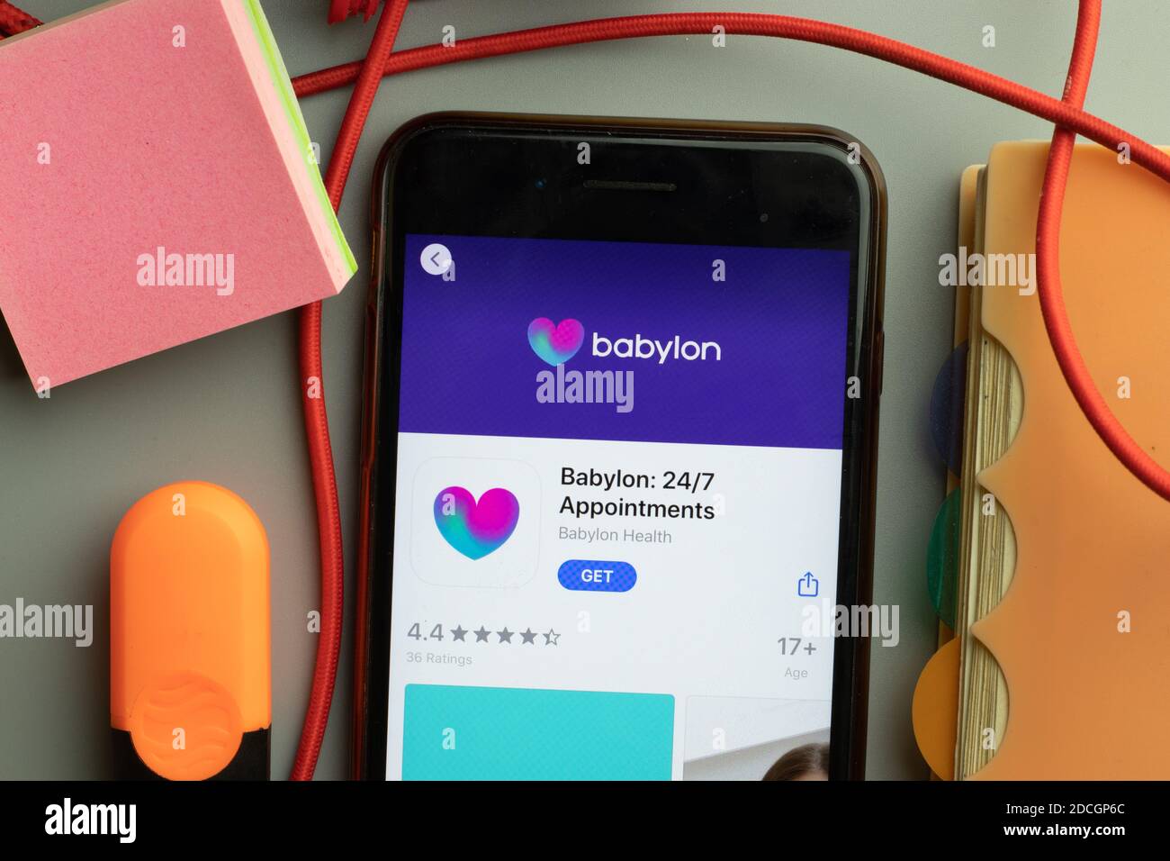 New York, Stati Uniti - 7 Novembre 2020: Logo dell'app store di Babylon Appuntamenti sullo schermo del telefono, editoriale illustrativo. Foto Stock