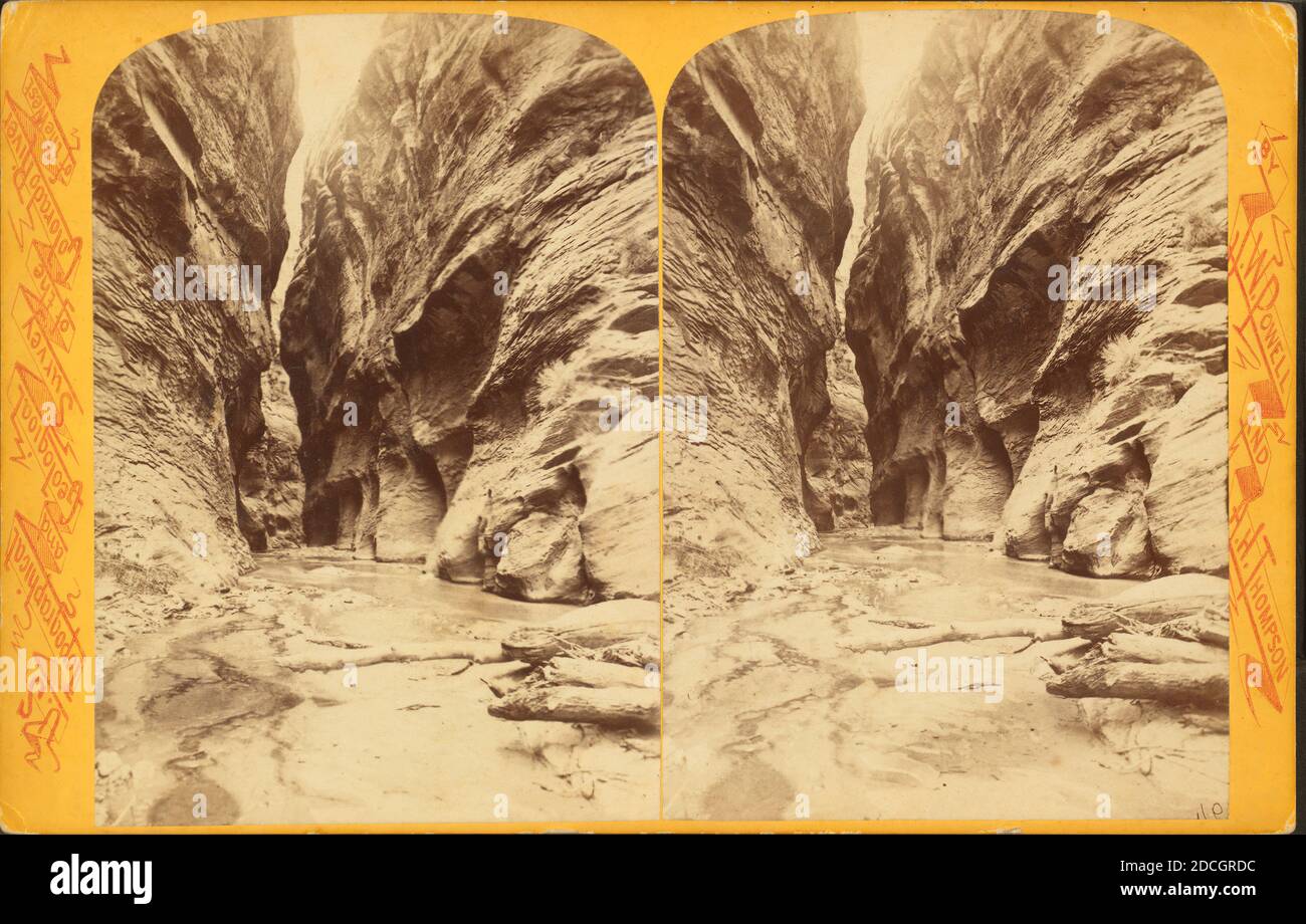 Vista giù una gola stretta., Powell, John Wesley (1834-1902), 1871, fiume Colorado (Colon.-Messico), Stati Uniti Foto Stock