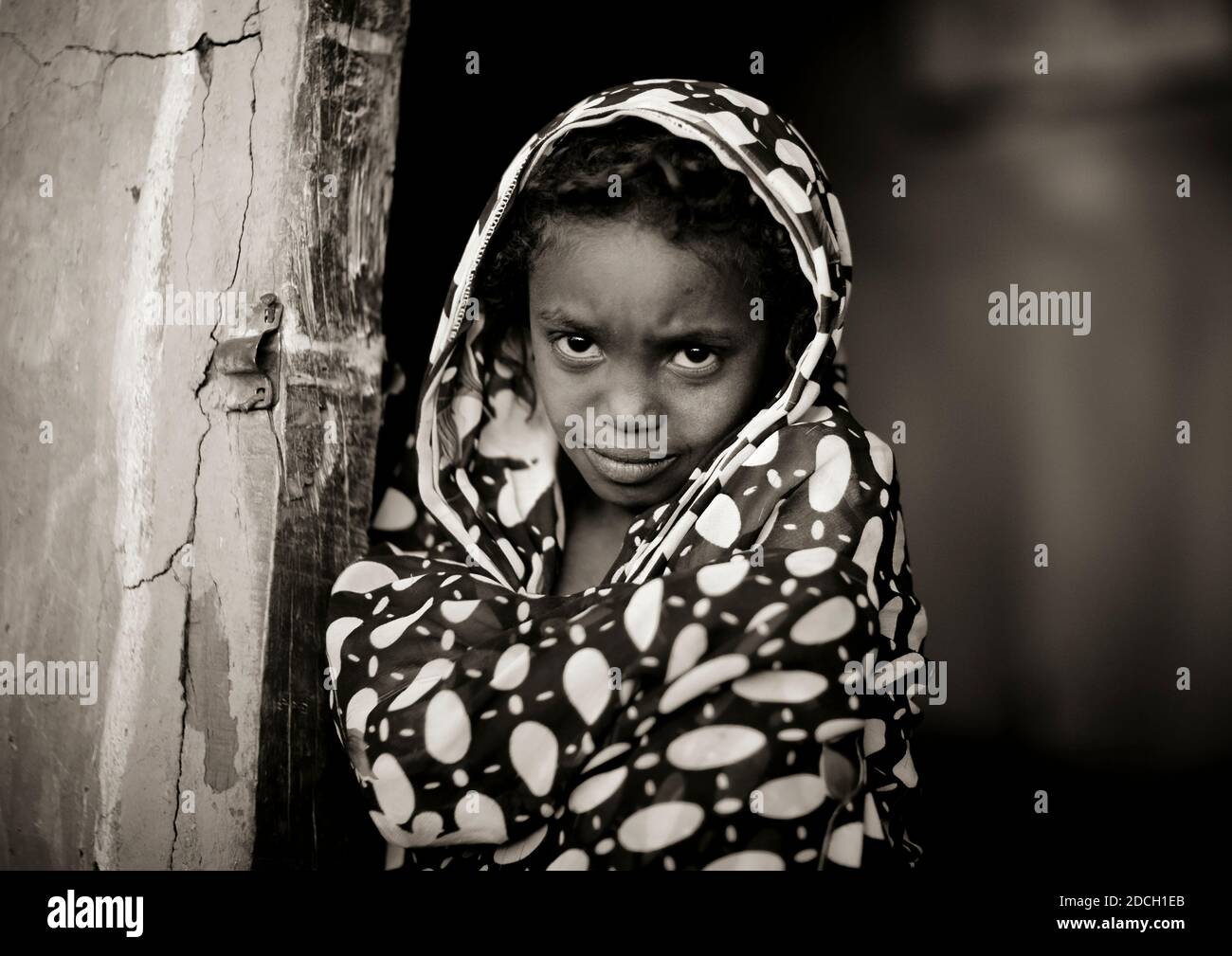 Ritratto di una timida tribù Borana, Marsabit County, Marsabit, Kenya Foto Stock