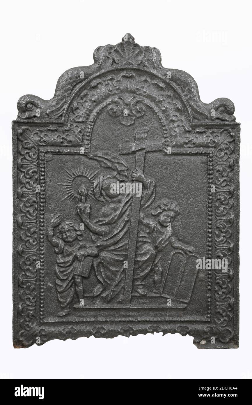 Fuoco, Anonimo, 17 ° secolo, cast, Generale: 98 x 70 x 2,2cm 980 x 700 x 22mm, croce, allegoria, angelo, donna, ferro fuoco con la rappresentazione allegorica della fede. Nella figura è raffigurata una donna che tiene una croce e una torcia. A sinistra e a destra sono due angeli, quello di sinistra che tiene un libro e quello di destra che tiene le tavolette di pietra con i dieci Comandamenti. Intorno è una cornice con fiori e frutti. Nella parte inferiore del telaio sono presenti due contrassegni di fusione a sinistra e a destra. Il piano cottura è rettangolare, con una sommità semicircolare, chiusa da due delfini con una conchiglia al centro, 1892 Foto Stock